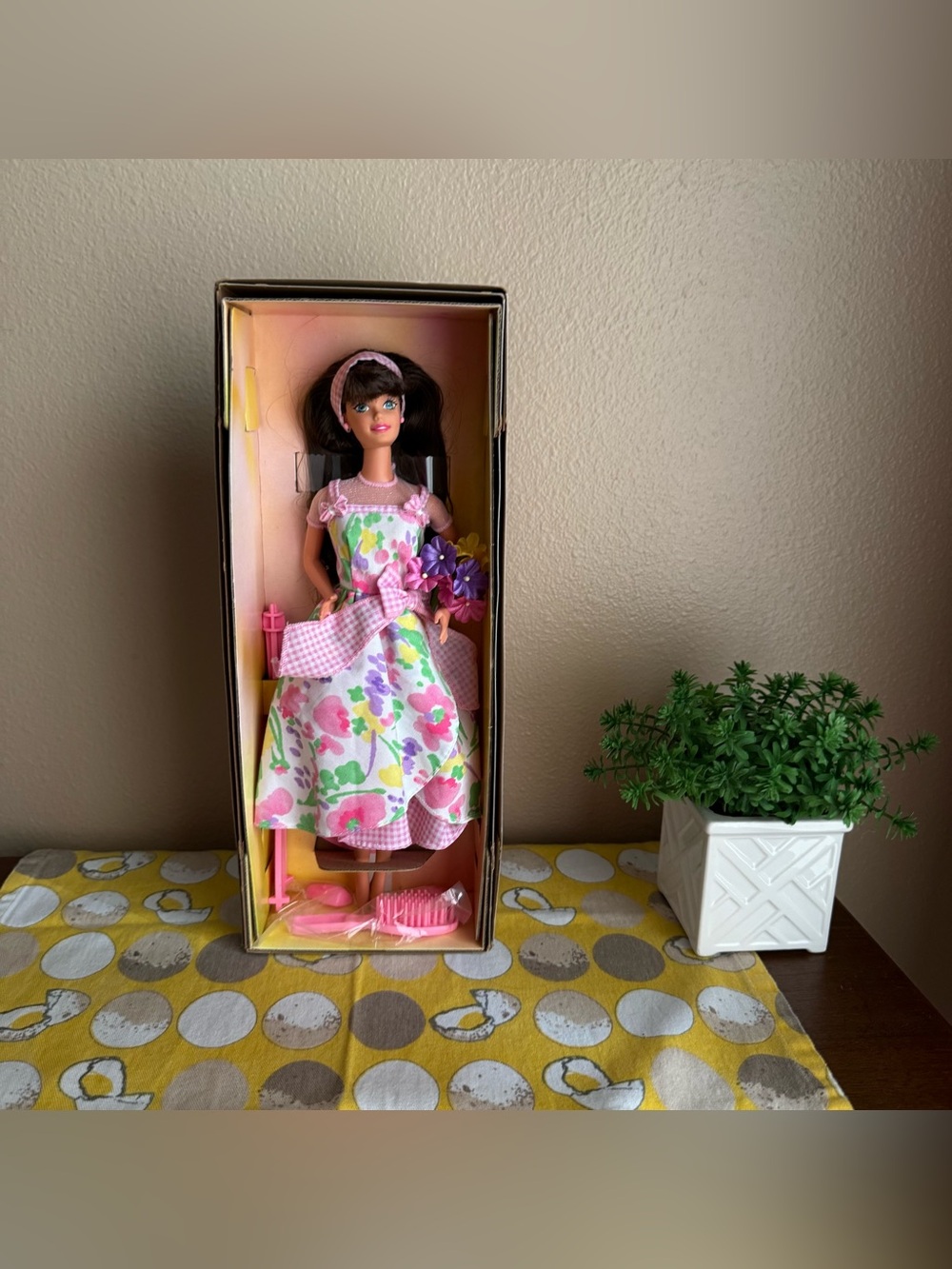 NIB Avon Spring Petals Barbie Second in series
